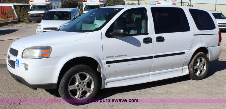 image for item J4285 2008 Chevrolet Uplander van