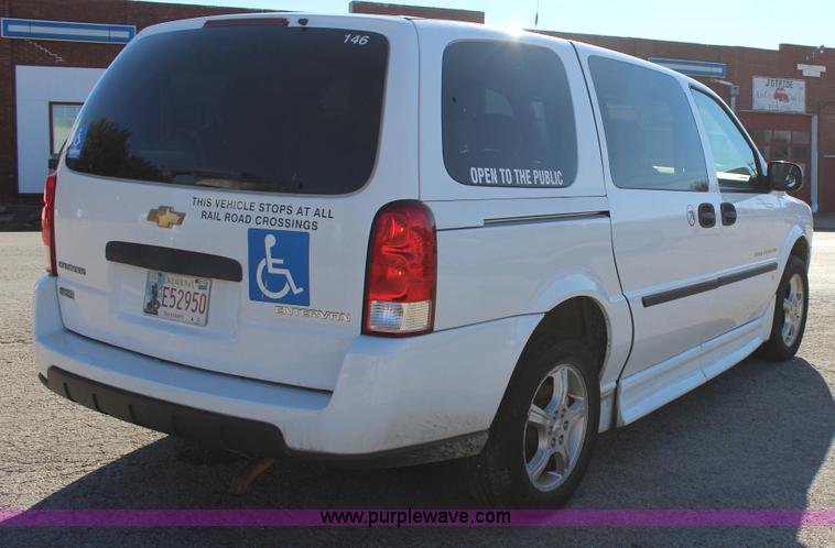 image for item J4285 2008 Chevrolet Uplander van