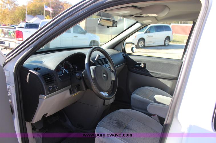 image for item J4285 2008 Chevrolet Uplander van