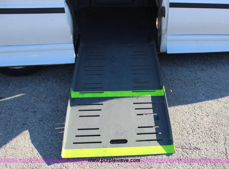 image for item J4285 2008 Chevrolet Uplander van