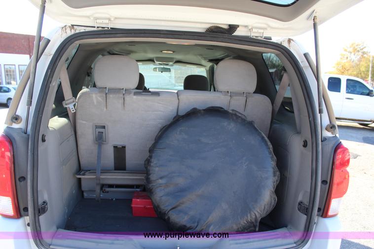 image for item J4285 2008 Chevrolet Uplander van