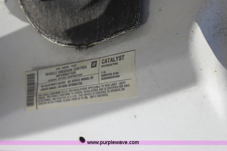 image for item J4285 2008 Chevrolet Uplander van