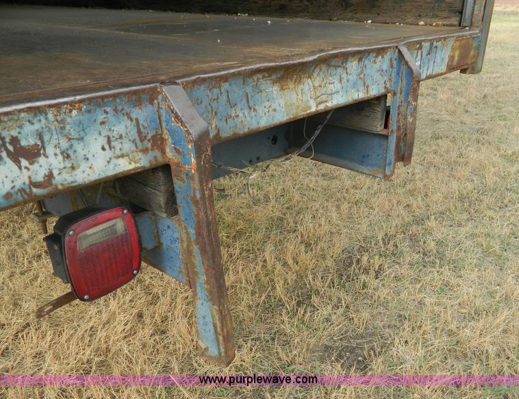 image for item J5169 1979 Chevrolet C60 box truck