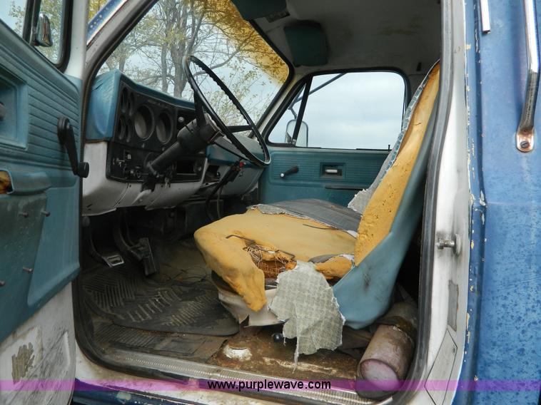 image for item J5169 1979 Chevrolet C60 box truck