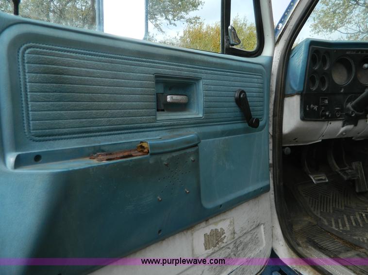 image for item J5169 1979 Chevrolet C60 box truck