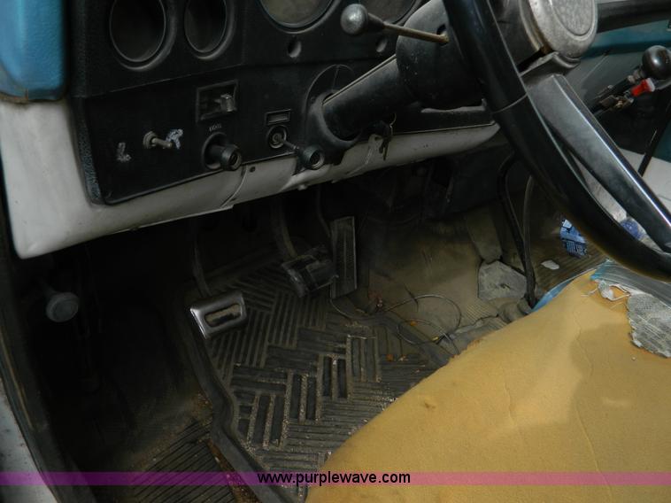 image for item J5169 1979 Chevrolet C60 box truck