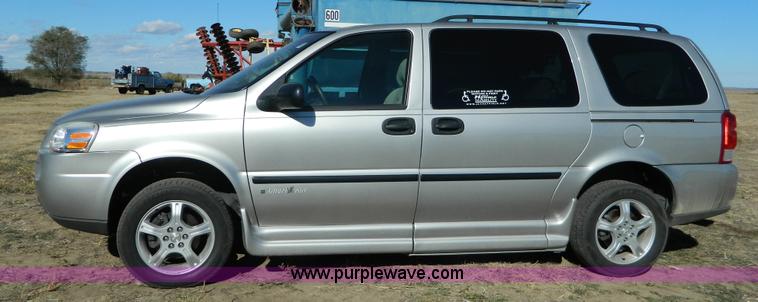 image for item J5239 2007 Chevrolet Uplander van