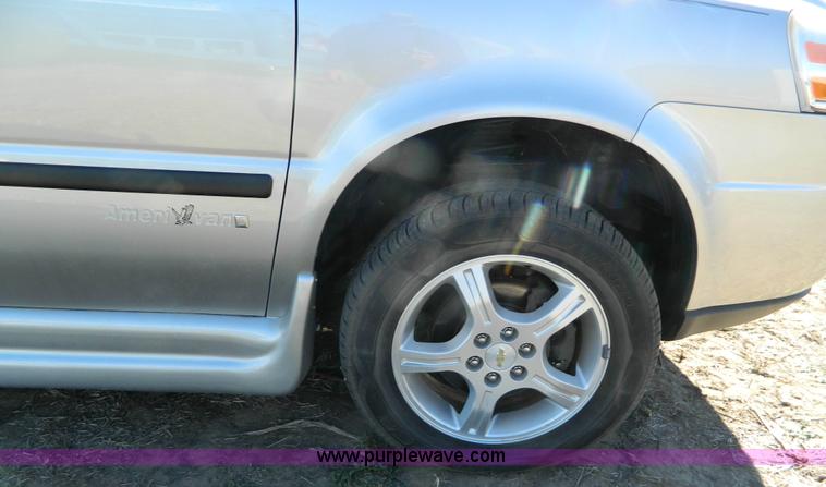 image for item J5239 2007 Chevrolet Uplander van