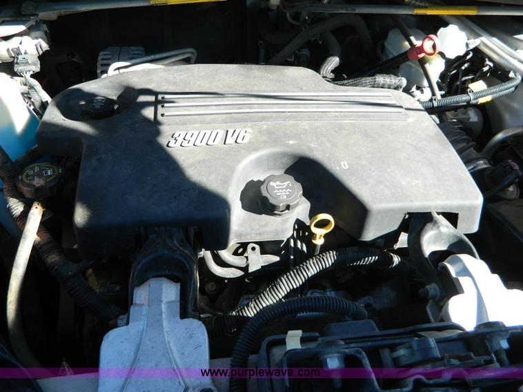 image for item J5239 2007 Chevrolet Uplander van