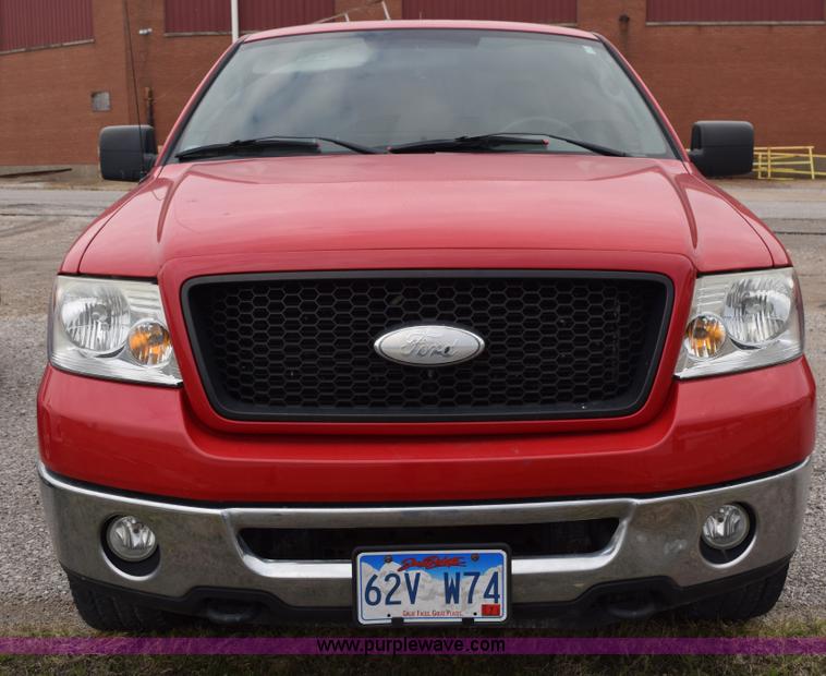 image for item J8463 2006 Ford F150 SuperCab pickup truck