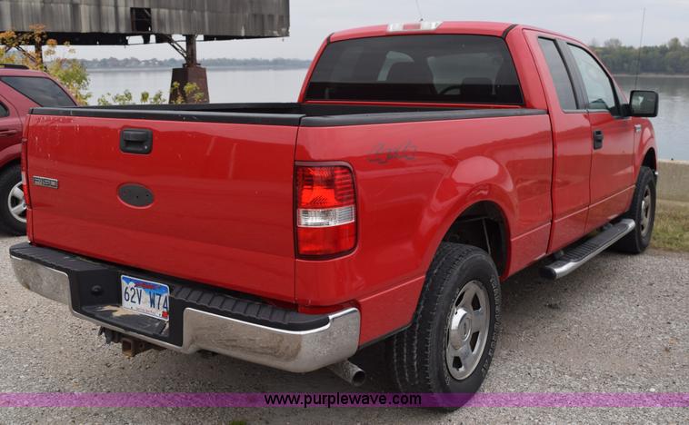 image for item J8463 2006 Ford F150 SuperCab pickup truck