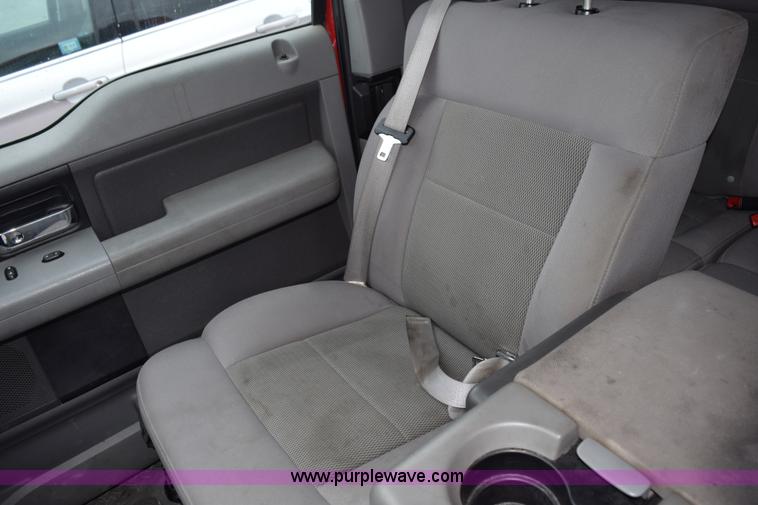 image for item J8463 2006 Ford F150 SuperCab pickup truck