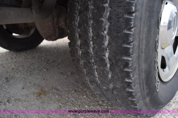 image for item J8463 2006 Ford F150 SuperCab pickup truck