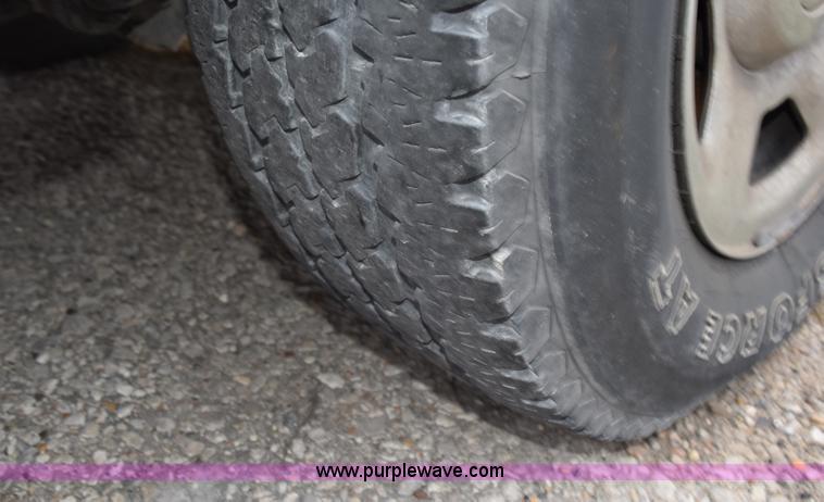 image for item J8463 2006 Ford F150 SuperCab pickup truck