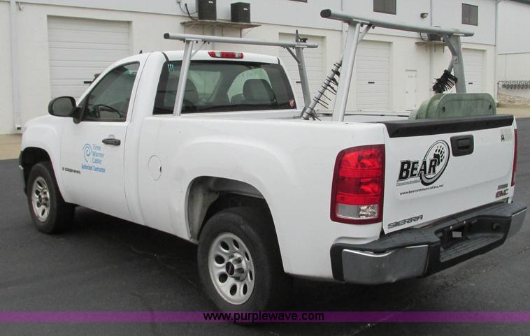 image for item J8739 2008 GMC Sierra 1500 pickup truck