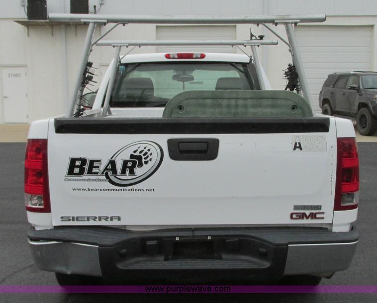 image for item J8739 2008 GMC Sierra 1500 pickup truck