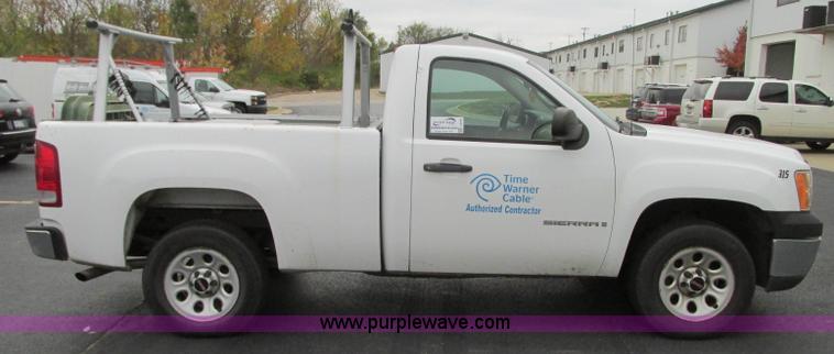 image for item J8739 2008 GMC Sierra 1500 pickup truck