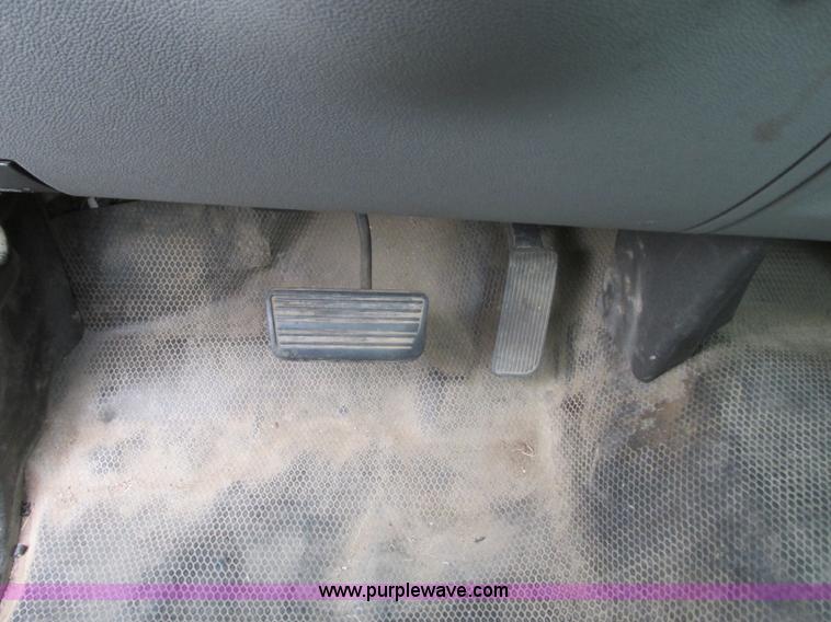 image for item J8739 2008 GMC Sierra 1500 pickup truck