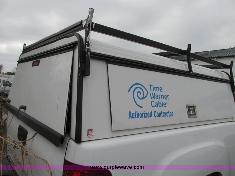 image for item J8740 2008 GMC Sierra 1500 pickup truck