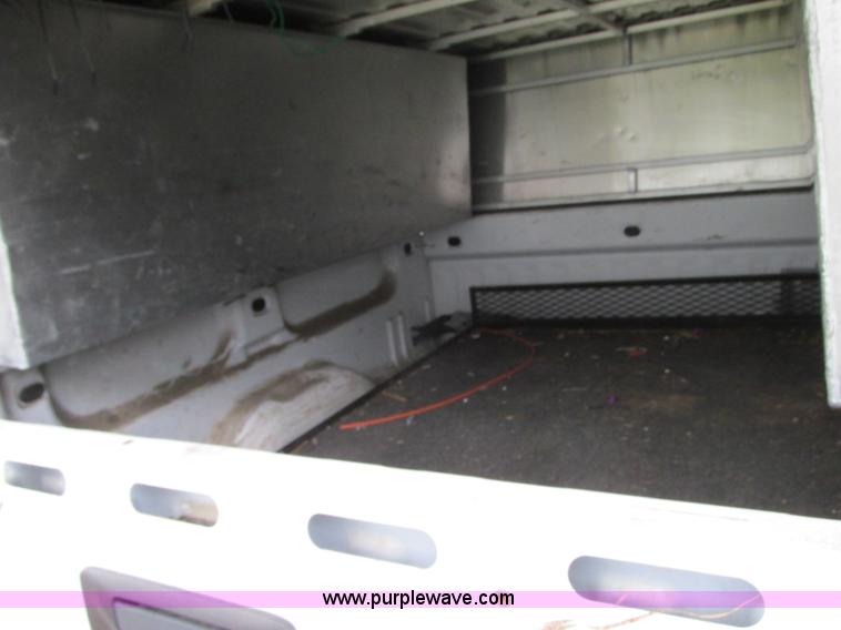 image for item J8740 2008 GMC Sierra 1500 pickup truck