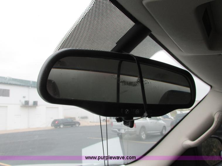 image for item J8740 2008 GMC Sierra 1500 pickup truck