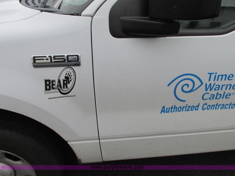 image for item J8741 2007 Ford F150 XL pickup truck