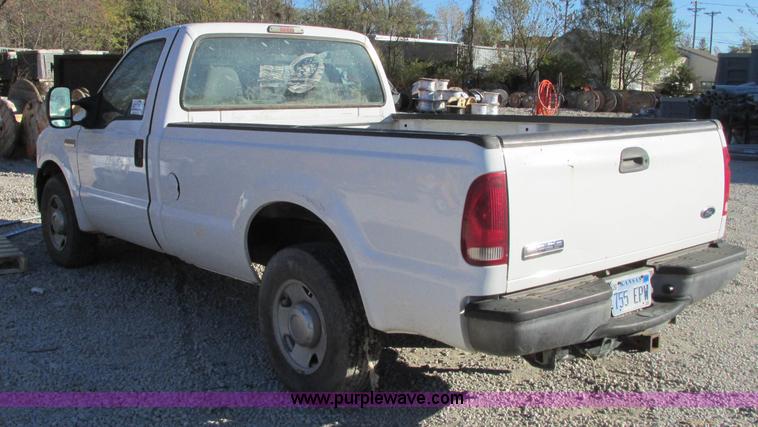 image for item J8742 2007 Ford F250 Super Duty pickup truck