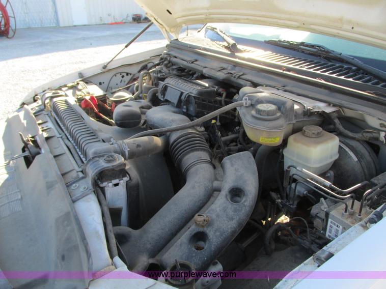 image for item J8742 2007 Ford F250 Super Duty pickup truck