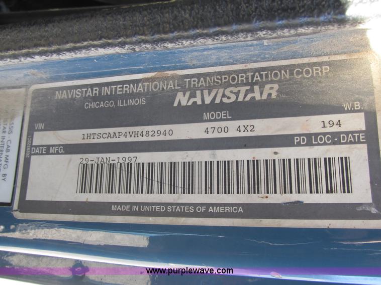 image for item K5201 1997 International 4700 fuel truck