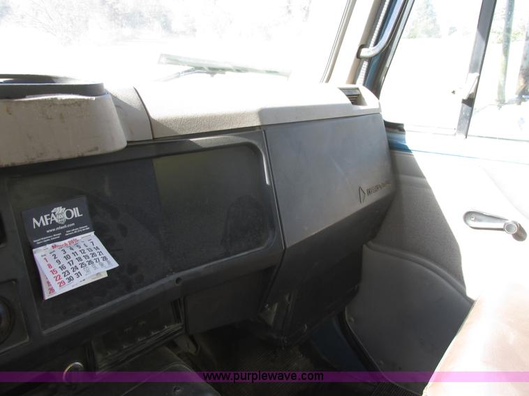 image for item K5201 1997 International 4700 fuel truck