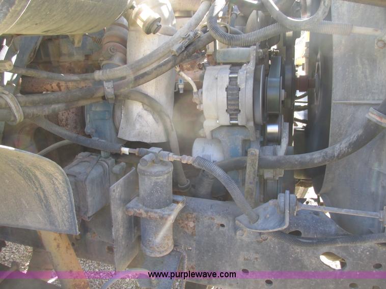 image for item K5201 1997 International 4700 fuel truck