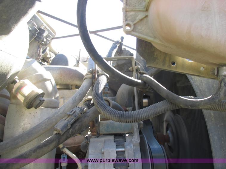 image for item K5201 1997 International 4700 fuel truck