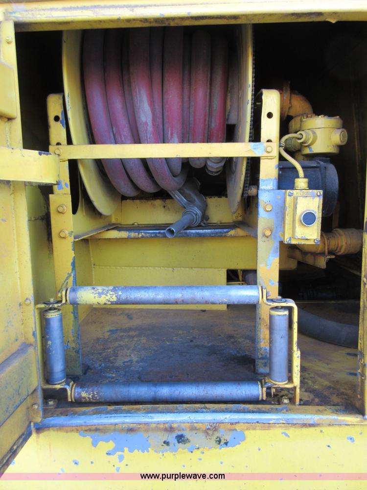 image for item K7541 1999 Freightliner FL70 fuel truck