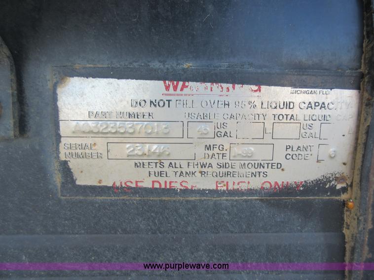 image for item K7541 1999 Freightliner FL70 fuel truck