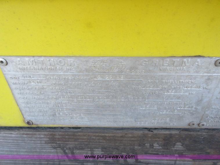 image for item K7541 1999 Freightliner FL70 fuel truck