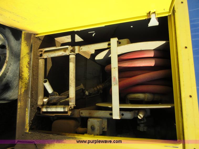 image for item K7544 2000 Freightliner FLD120 fuel truck