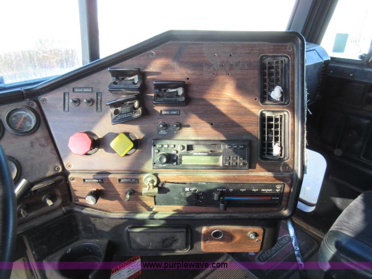 image for item K7544 2000 Freightliner FLD120 fuel truck