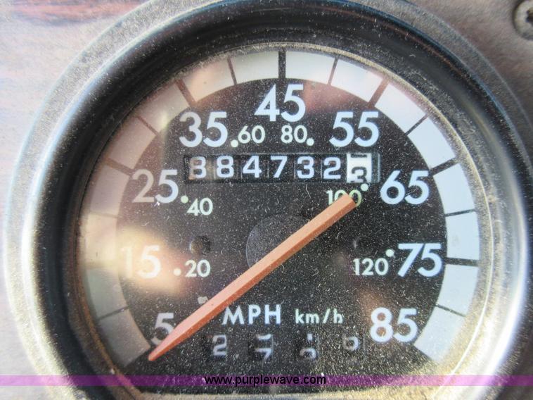 image for item K7544 2000 Freightliner FLD120 fuel truck