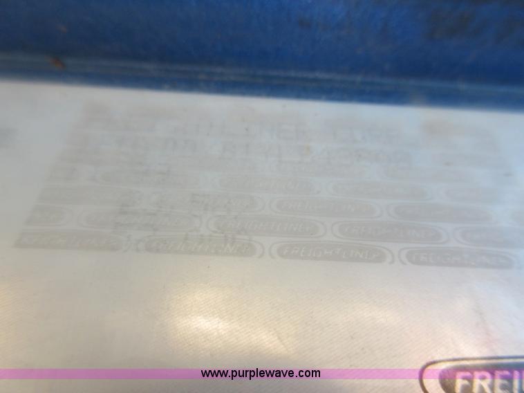 image for item K7544 2000 Freightliner FLD120 fuel truck