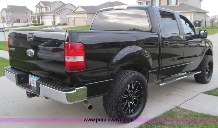 image for item L1819 2007 Ford F150 XLT SuperCrew pickup truck