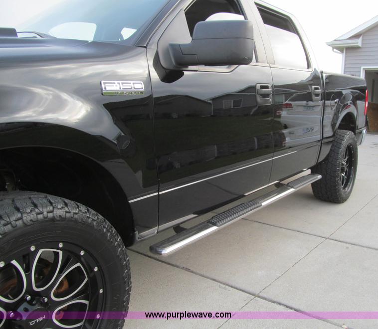 image for item L1819 2007 Ford F150 XLT SuperCrew pickup truck