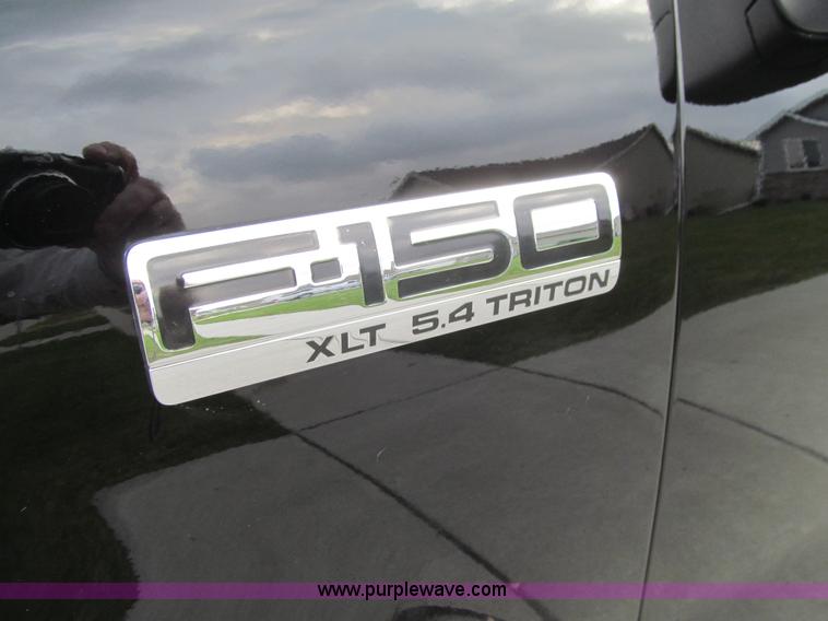 image for item L1819 2007 Ford F150 XLT SuperCrew pickup truck