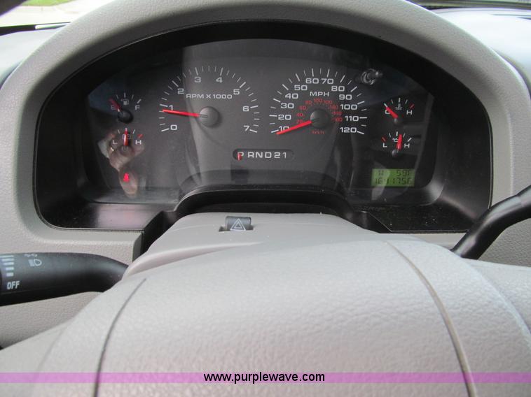 image for item L1819 2007 Ford F150 XLT SuperCrew pickup truck