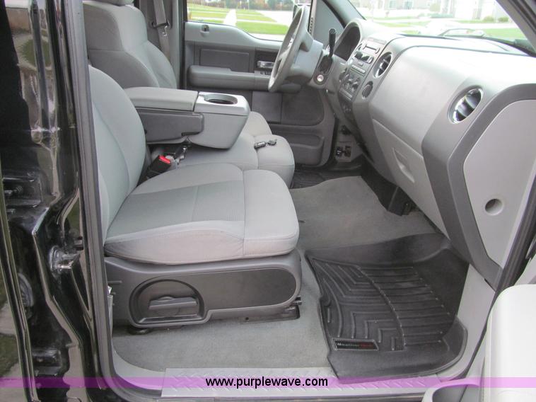 image for item L1819 2007 Ford F150 XLT SuperCrew pickup truck