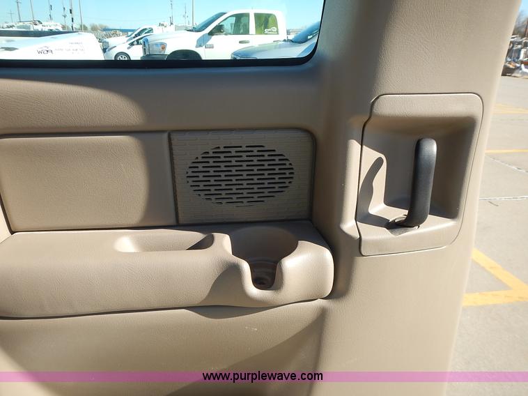 image for item L2372 2004 Chevrolet Silverado 1500 Ext. Cab pickup truck