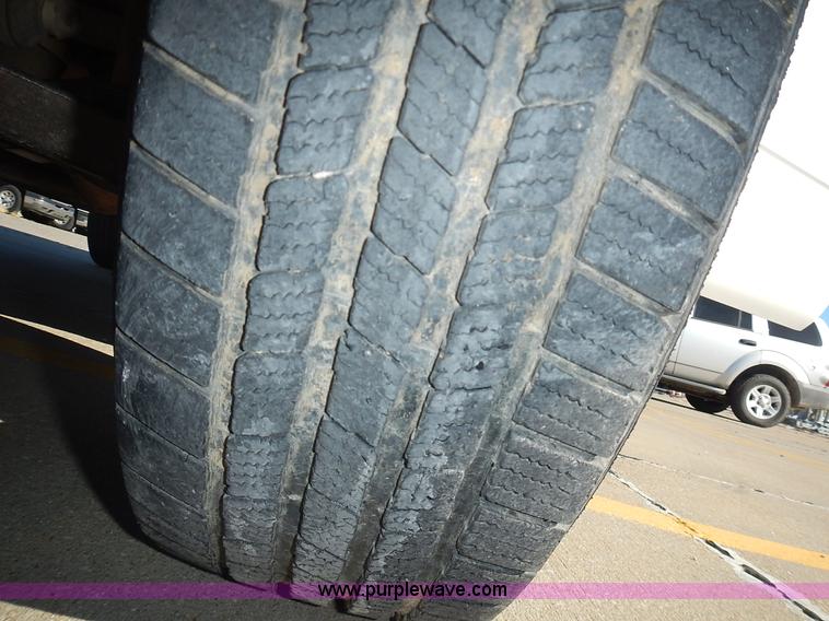 image for item L2372 2004 Chevrolet Silverado 1500 Ext. Cab pickup truck