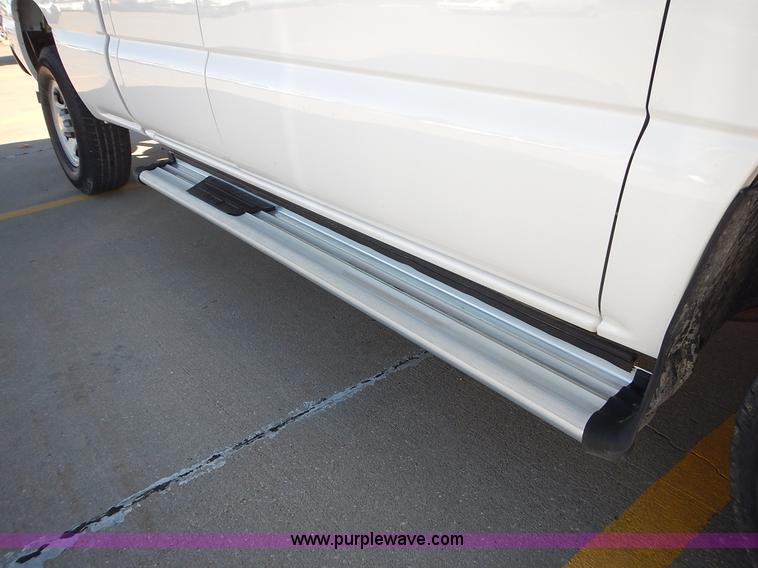 image for item L2372 2004 Chevrolet Silverado 1500 Ext. Cab pickup truck