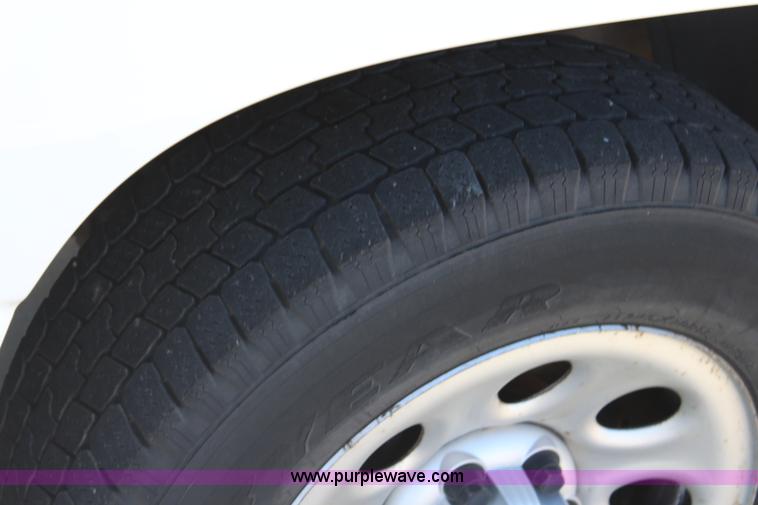 image for item L2375 2005 Chevrolet Silverado 1500 pickup truck