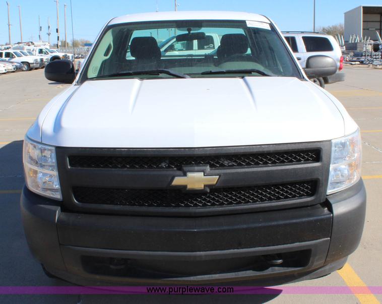 image for item L2378 2008 Chevrolet Silverado 1500 Ext. Cab pickup truck