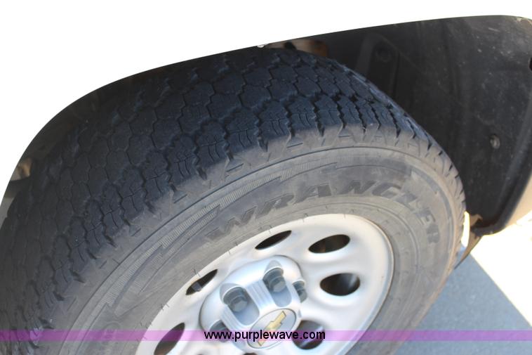 image for item L2378 2008 Chevrolet Silverado 1500 Ext. Cab pickup truck